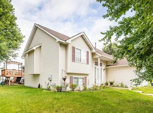 715 13th St, Farmington, MN 55024