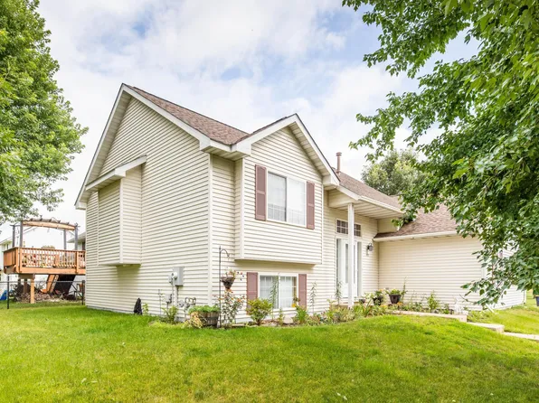 715 13th St, Farmington, MN 55024