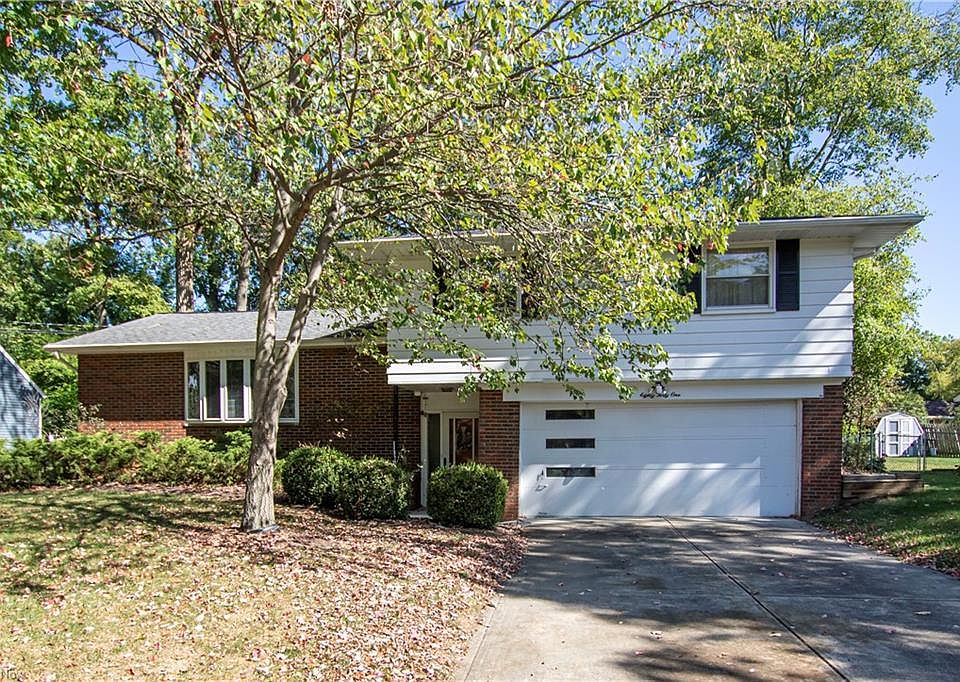 1st image of 8041 Oxford Dr