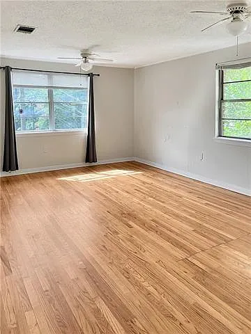 630 Broadway St #630 — Photo 3