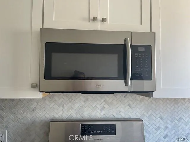 1809 E 4th St #10 — Photo 6