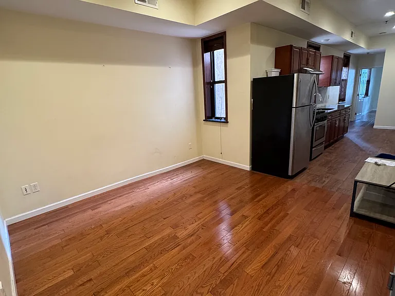 755 S 8th St #2 — Photo 8