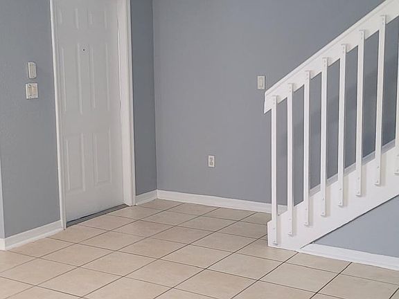 4th image of 14007 SW 49th St #8