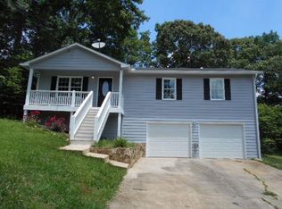 656 Davis Mill Dr, Dallas, GA 30157