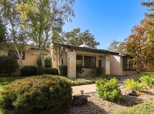 6001 Trajan Dr, Fair Oaks, CA 95628