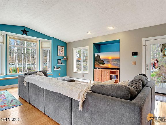 4th image of 22143 Deer Park Dr
