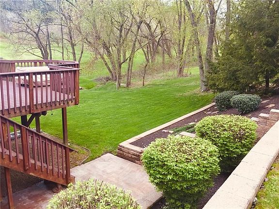 3rd image of 86 Forest Glen Dr