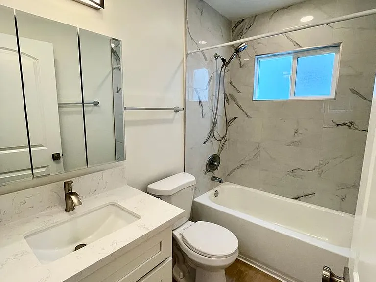455 W Dryden St — Photo 19