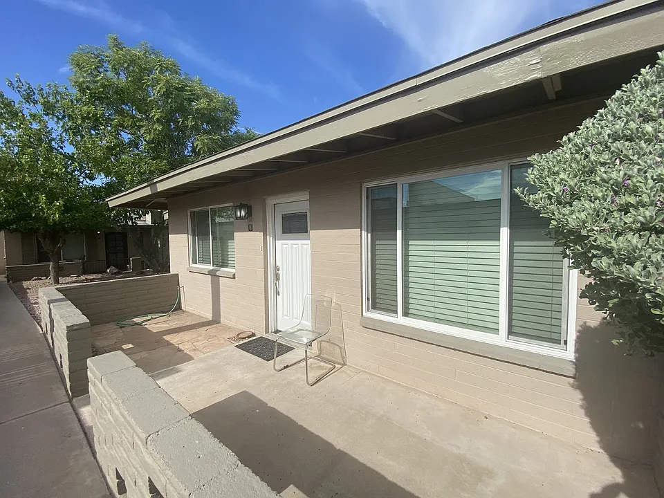 4911 E Indian School Rd