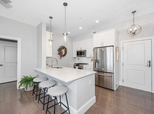 8 Sanborn St APT 4006, Reading, MA 01867