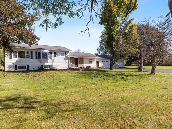 814 Ridge Rd, Lansing, NY 14882