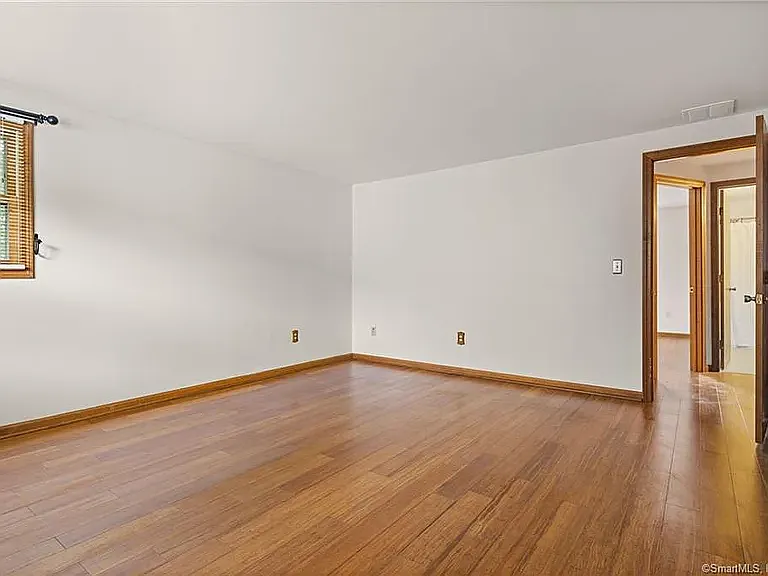 9 Persimmon Ln — Photo 20