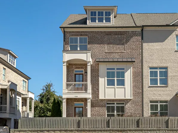 1248 Stone Castle Cir SE, Smyrna, GA 30080
