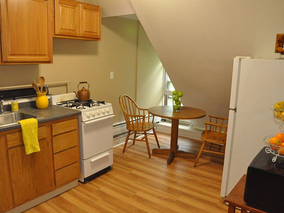 1st image of 116 Ferris Pl