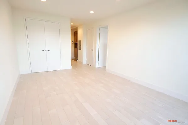 Rented by Modern Spaces | media 31