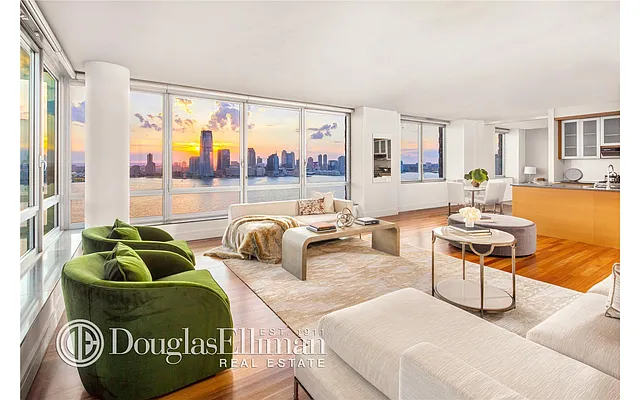 Rented by Douglas Elliman | media 14
