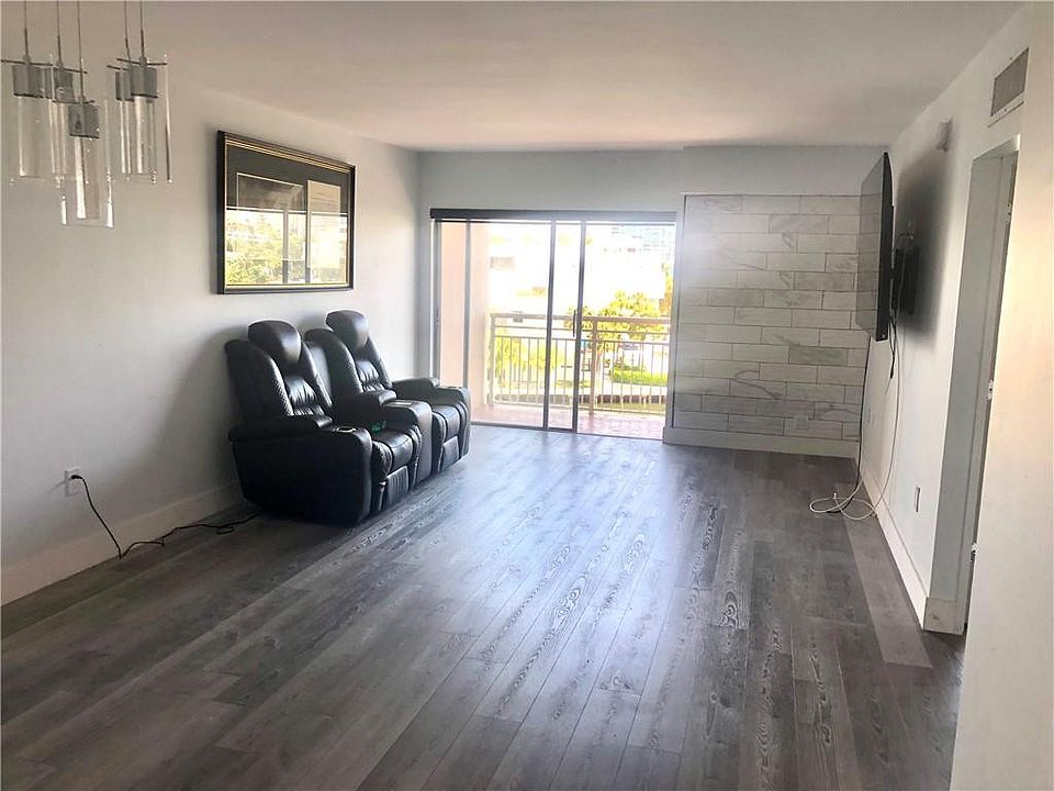1st image of 400 Kings Point Drive #517