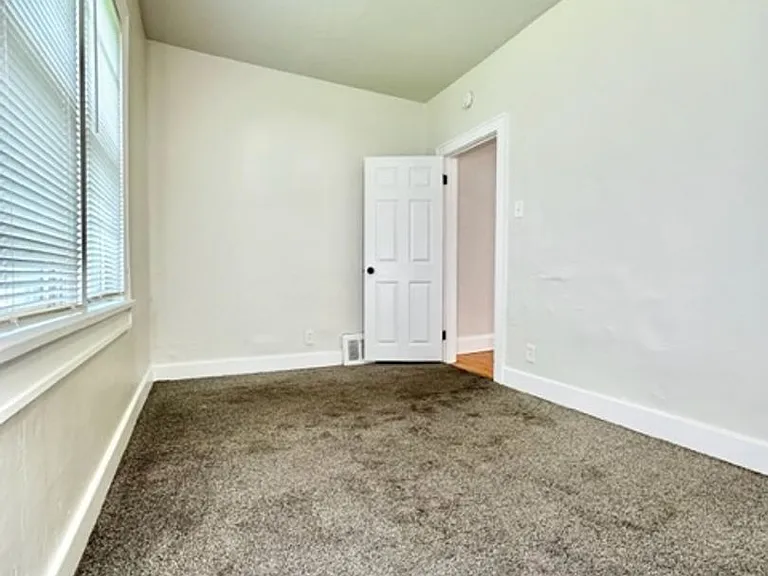 1152 Stuart St — Photo 19