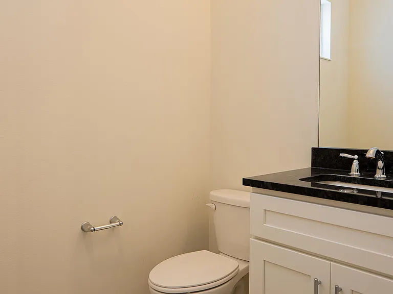 339 8th St N #1 — Photo 19