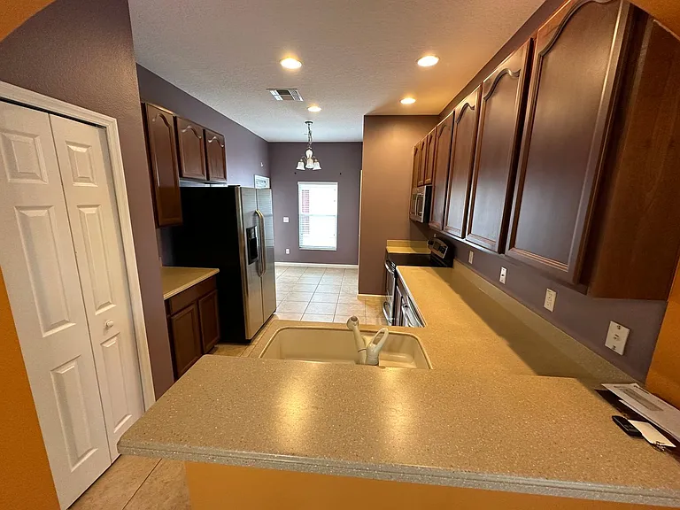 9118 Sabal Pine Way — Photo 3