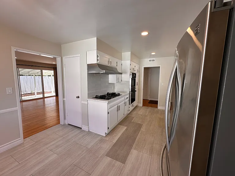 230 Stevens Ave — Photo 19