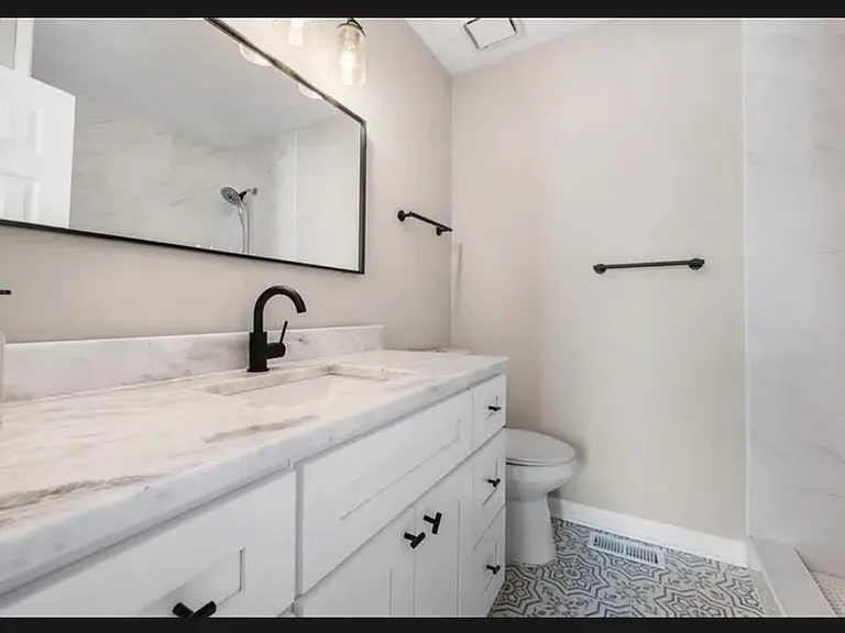 3854 Meadow Creek Dr — Photo 12