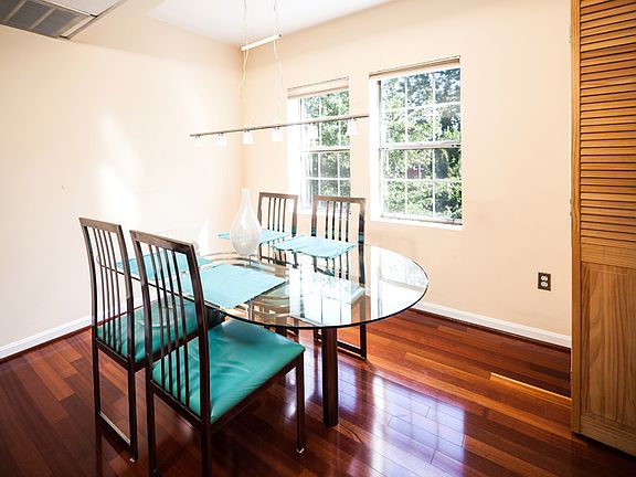 3rd image of 1713 N Troy St #7387