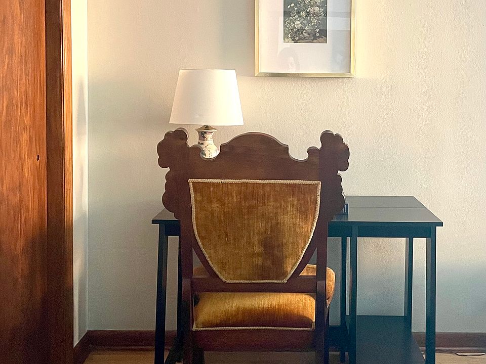 Bright workspace with a dedicated desk, making working or studying from home both comfortable and convenient.