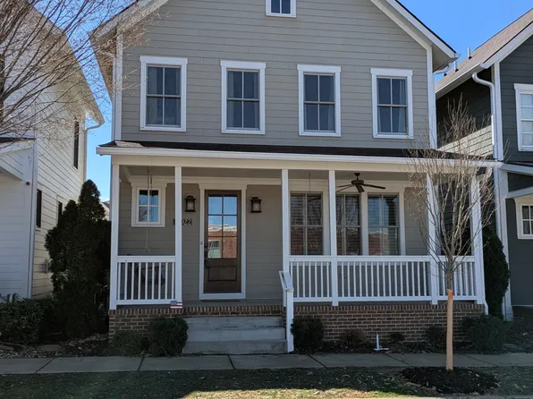 10922 Kings Crown Dr, Prospect, KY 40059