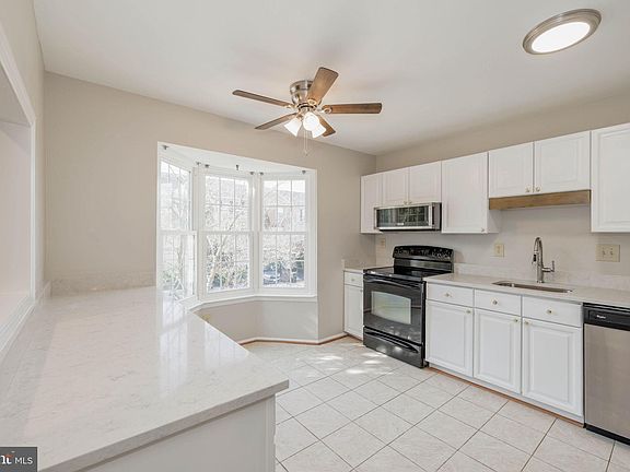 4th image of 6712 Red Bird Woods Ct