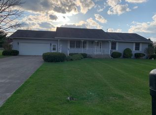 58687 Stella Dr, Elkhart, IN 46517