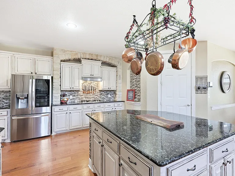 841 Wind Brook Ln — Photo 15