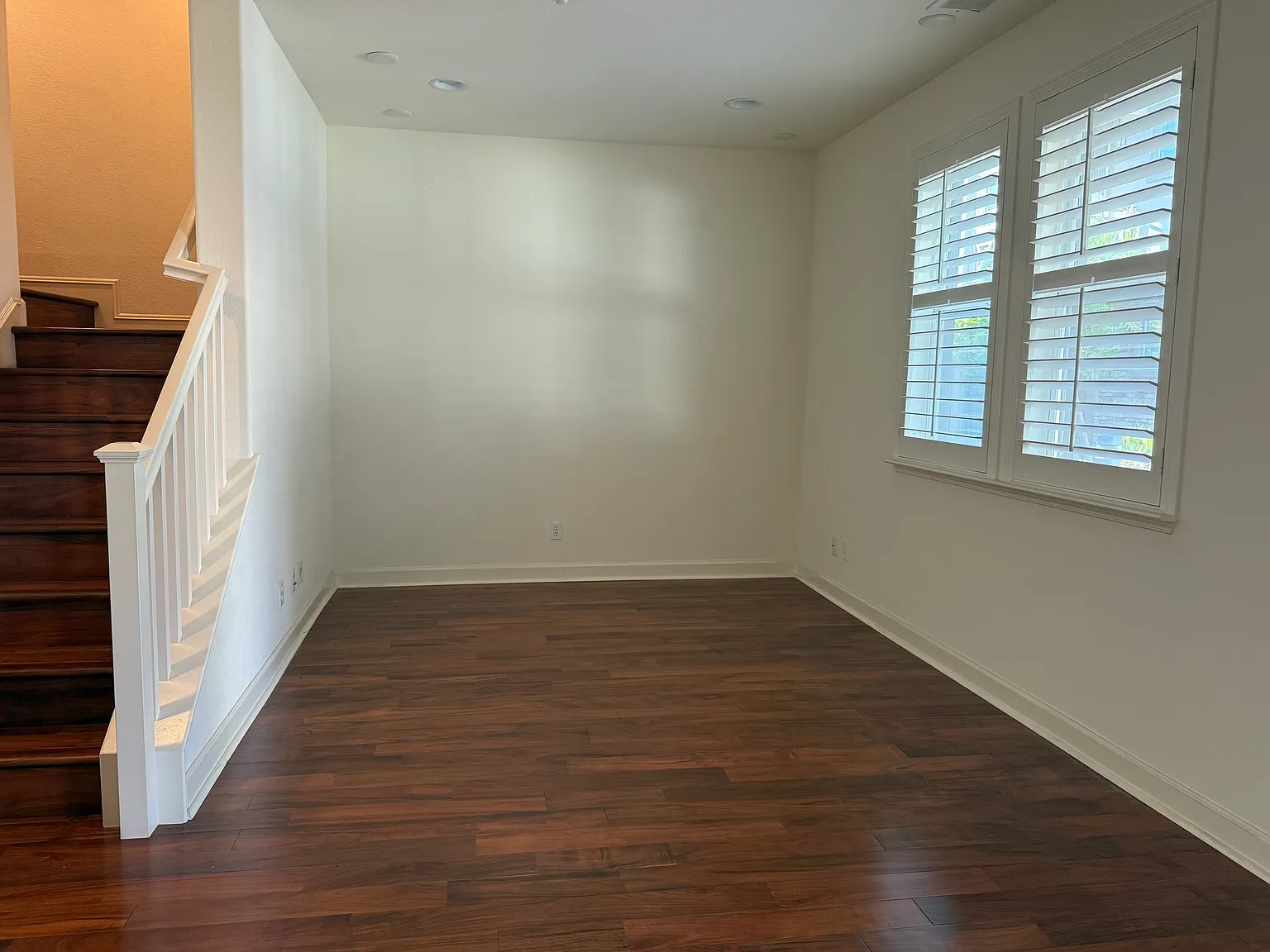 4 bed, 2.5 bath, 1811 sqft, $5,500 — Photo 3