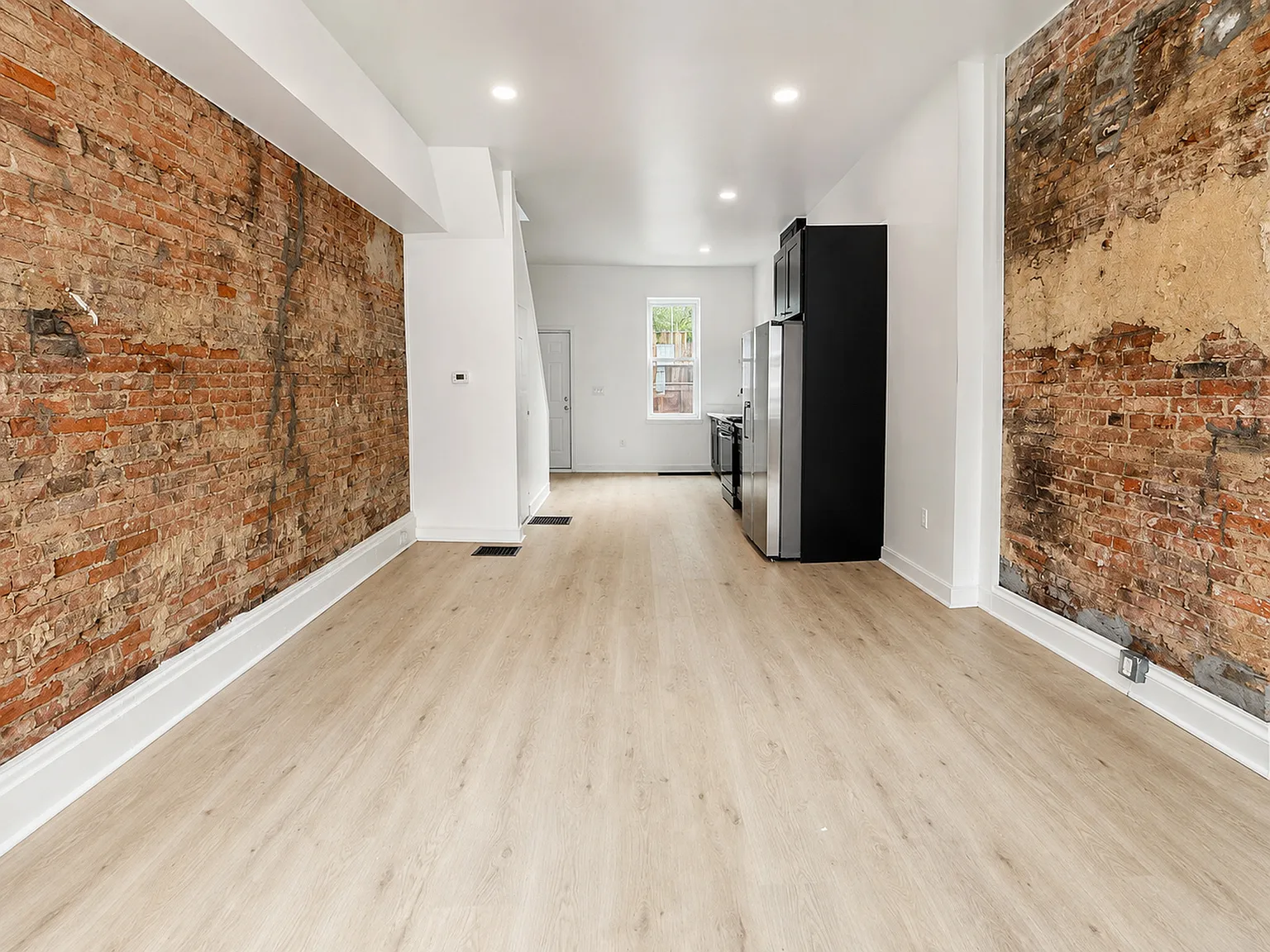 843 Tripoli St — Photo 3