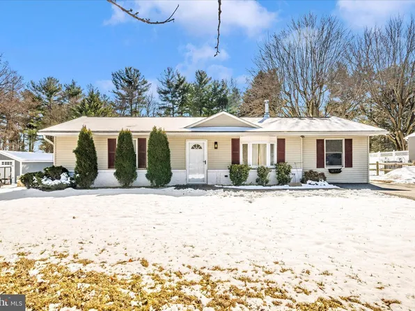 923 Klees Mill Rd, Westminster, MD 21157