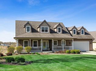 8560 Heron Ct, Watervliet, MI
