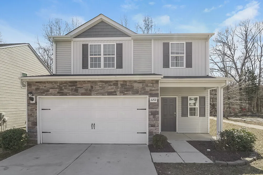3 bed, 2.5 bath, 1808 sqft, $2,340 — Photo 1