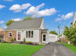 233 Danbury Dr, Cheektowaga, NY
