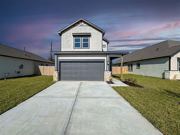 2nd image of 1115 Santee Ct