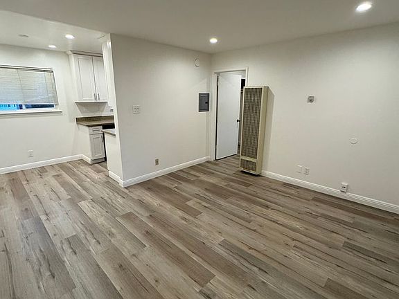 4th image of 520 San Antonio Ave #3