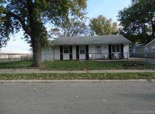 1800 Honeysuckle Dr, Springfield, IL 62703