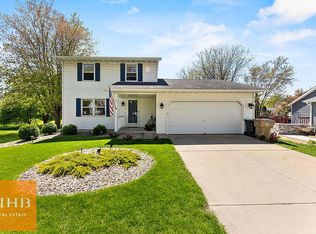 17 Forge Ct, Madison, WI 53716