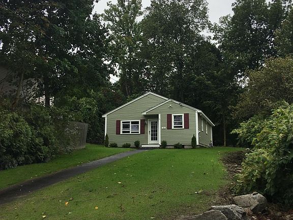 5th image of 58 Francis Ave