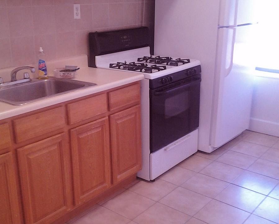 1st image of 3016 30th Ave