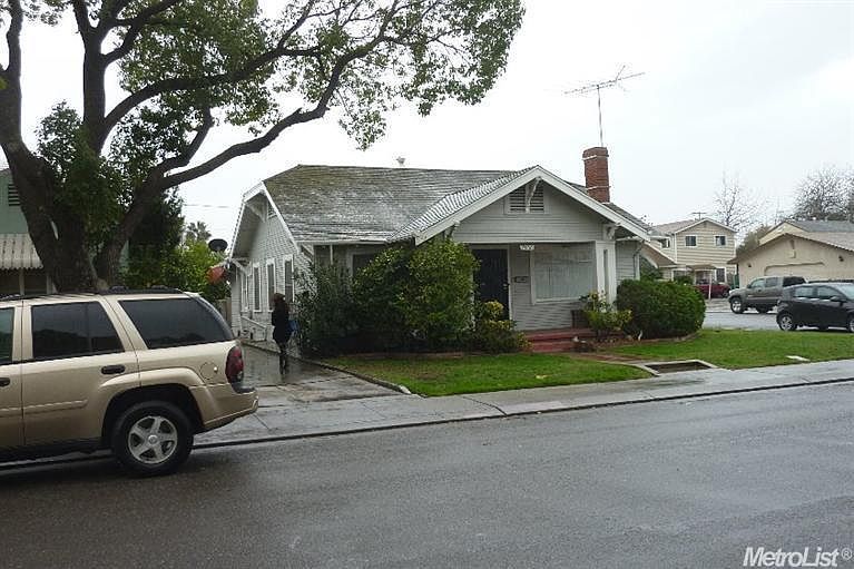 1st image of 2600 E Scotts Ave