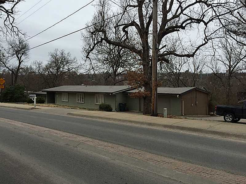 1st image of 845 N Gregg Ave