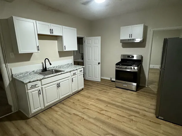 606 Federal St — Photo 2
