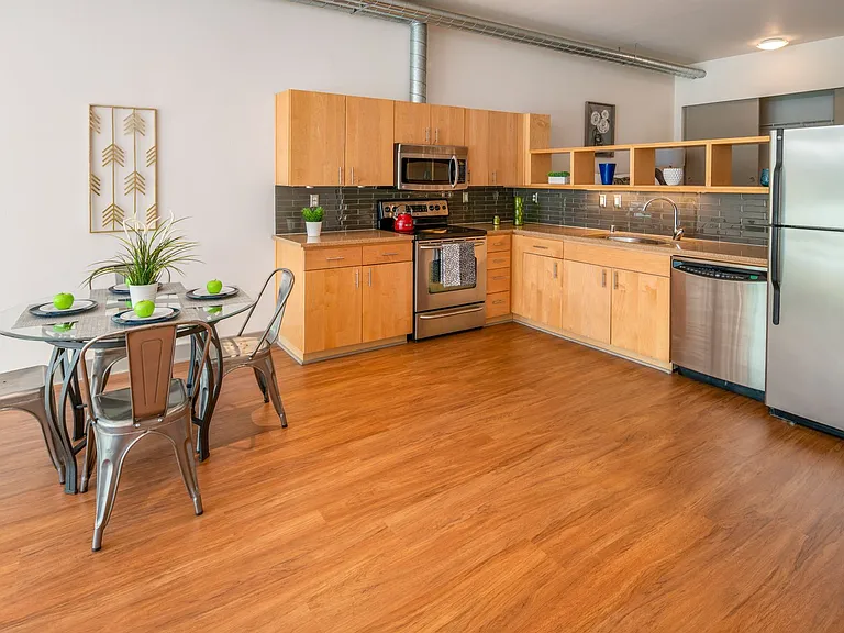 2015 Terry Ave #410 — Photo 8