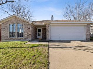 1944 Canyon Ridge St, Fort Worth, TX 76131