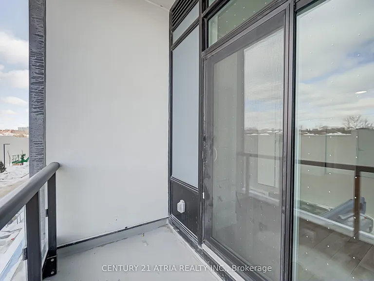 858 Dupont St #207 — Photo 29